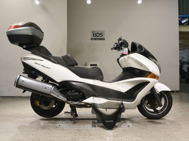 Honda SILVERWING400GTA 2010