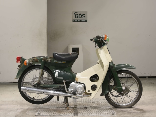 Honda C50 2000
