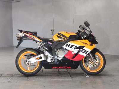 Honda CBR1000RR 2005