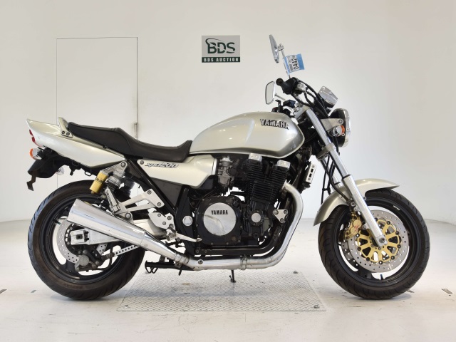 Yamaha XJR1200 1995