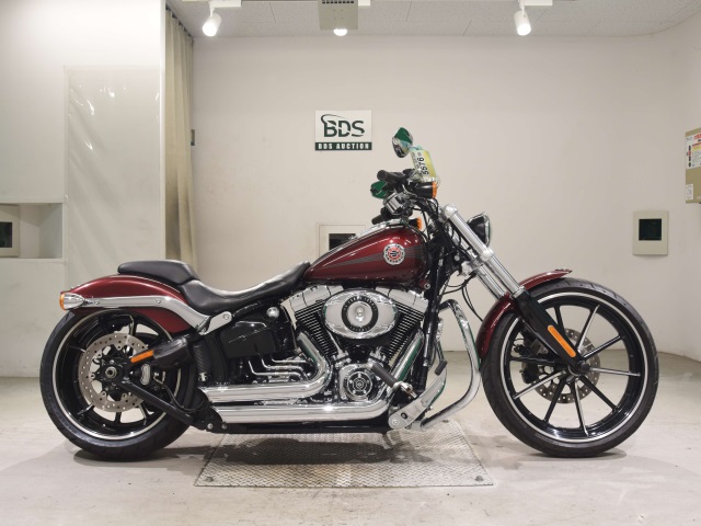 HD BREAKOUT FXSB1580 2015