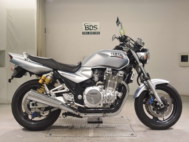 Yamaha XJR1300 2000