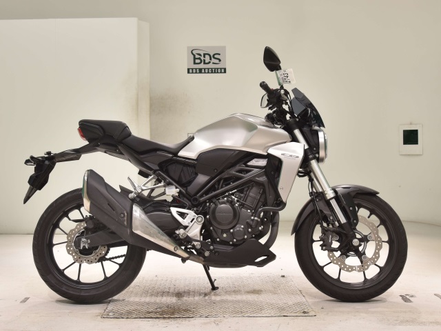 Honda CB250RA 2018