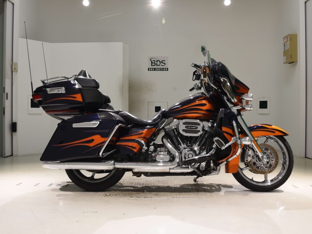 HD STREET GLIDE FLHXSE1800 2014