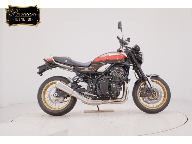 Kawasaki Z900RS 2023