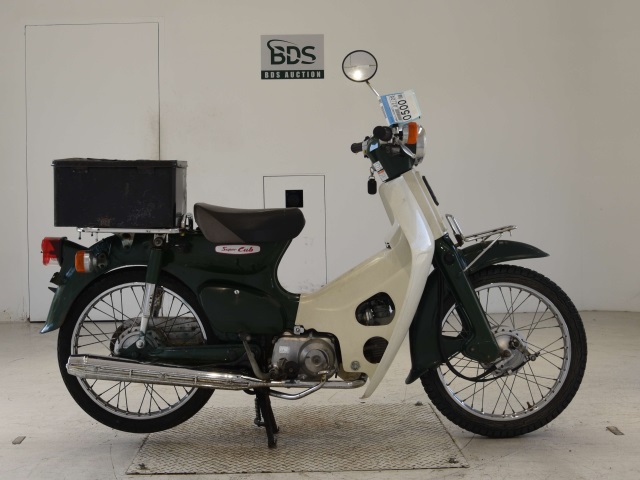 Honda C50 2002