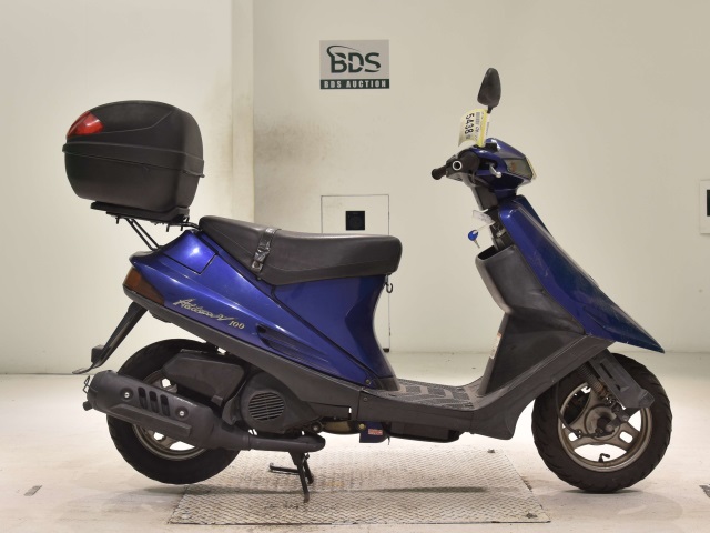 Suzuki ADDRESS V100