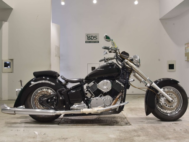 Yamaha DRAGSTAR XVS1100 CLASSIC 2003