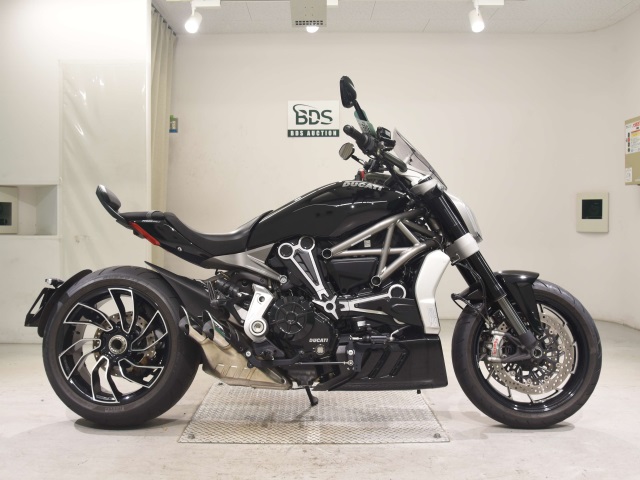 Ducati X DIAVEL S 2017