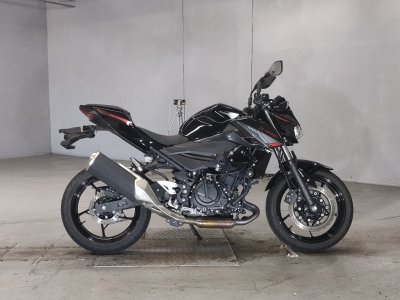 Kawasaki Z400 2024