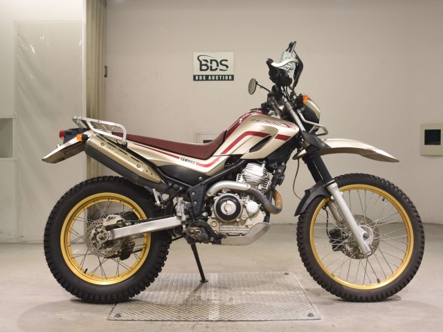 Yamaha SEROW XT250 2005