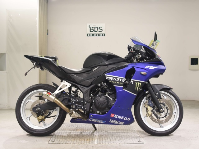 Yamaha YZF-R25 2015