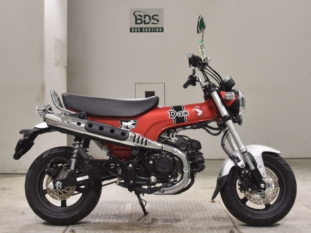 Honda DAX125 2022
