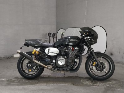 Yamaha XJR1300C