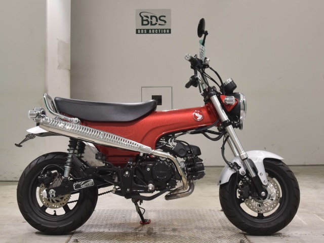 Honda DAX125 2022