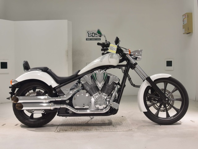 Honda VT1300CXA FURY 2011