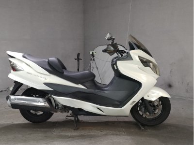 Suzuki SKYWAVE 250S
