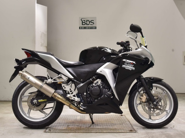 Honda CBR250R 2011