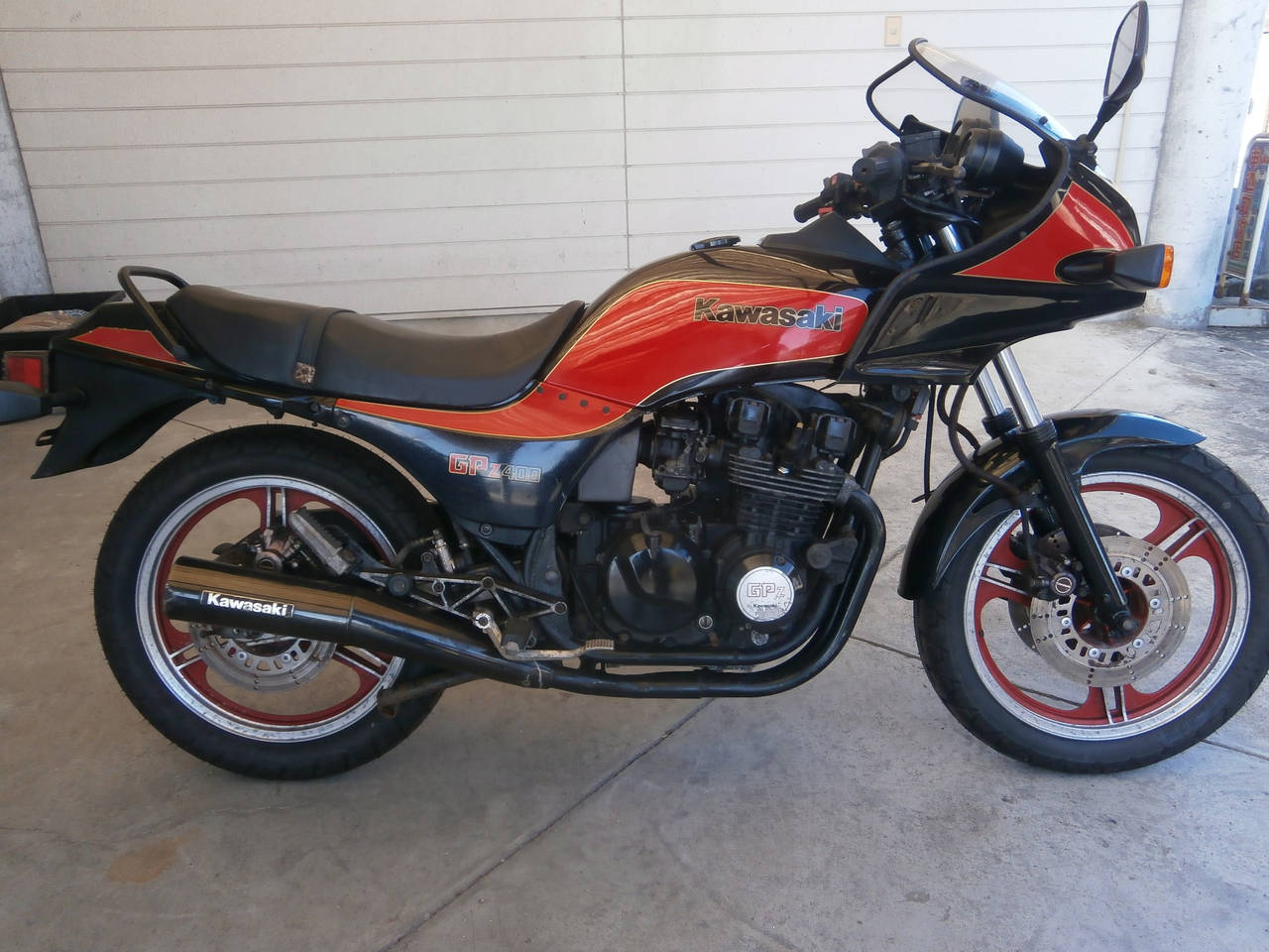 Kawasaki GPZ400F 1983