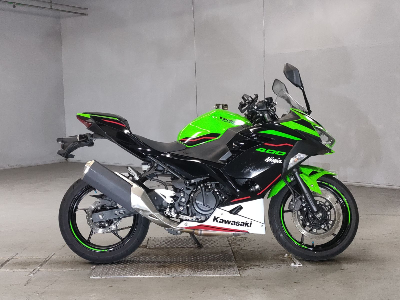 Kawasaki NINJA400 2021