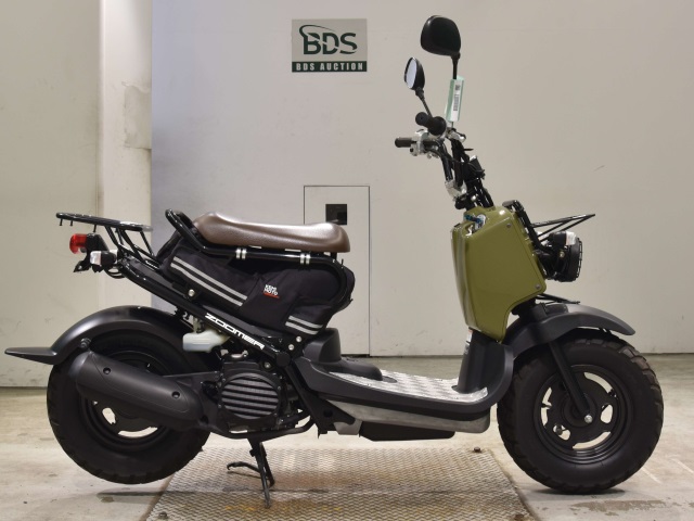 Honda ZOOMER 2011