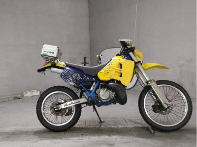 Suzuki TS200R
