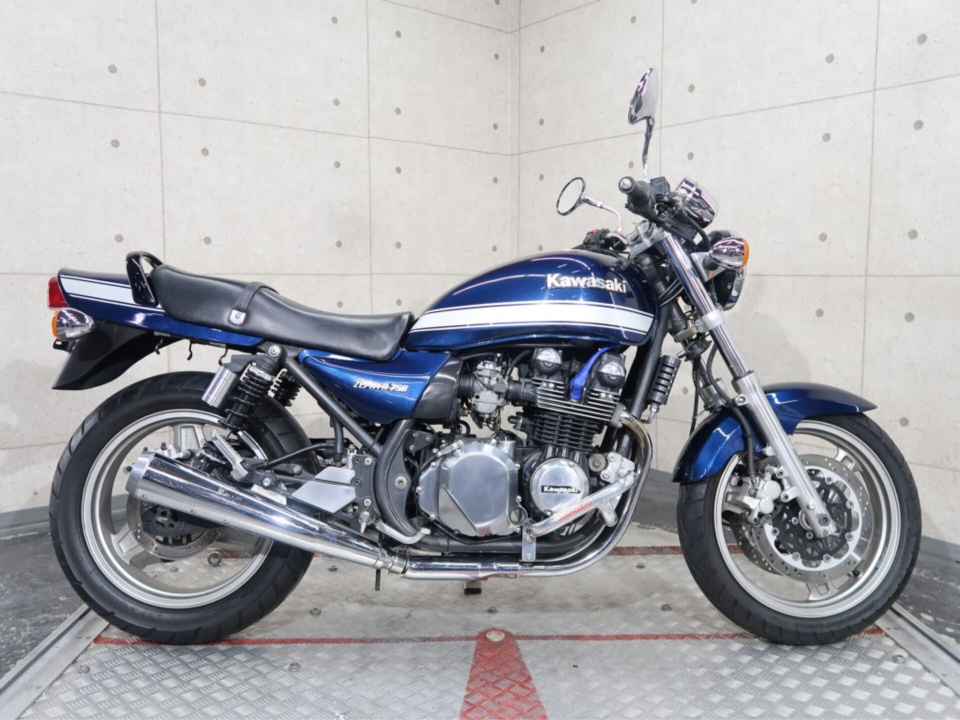 Kawasaki ZEPHYR750 2007