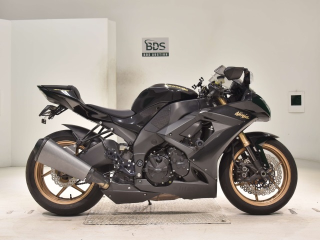 Kawasaki NINJA ZX-10R 2011