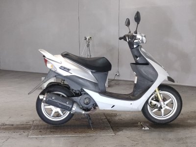 Suzuki SEPIA ZZ