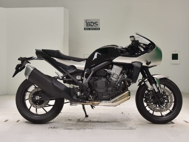 Honda HAWK11 2023