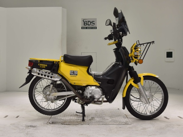 Honda CC110 CROSSCUB 2016