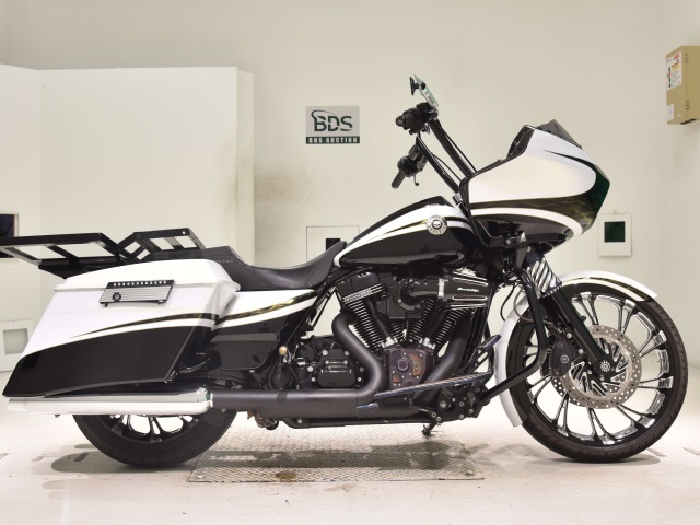 HD ROAD GLIDE FLTRXSE1800 2012