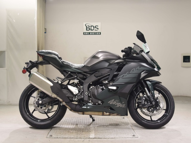 Kawasaki ZX-4R SE 2024
