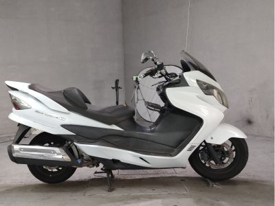 Suzuki SKYWAVE 250S