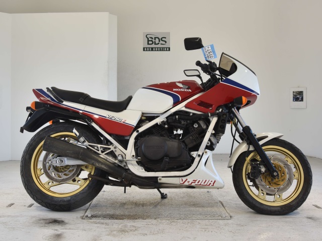 Honda VF750F 1983