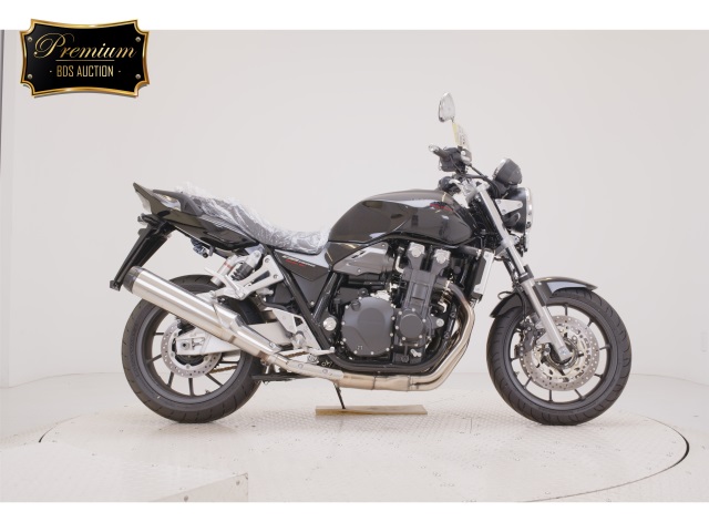 Honda CB1300SF 2025