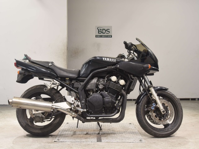 Yamaha FZ400 1997