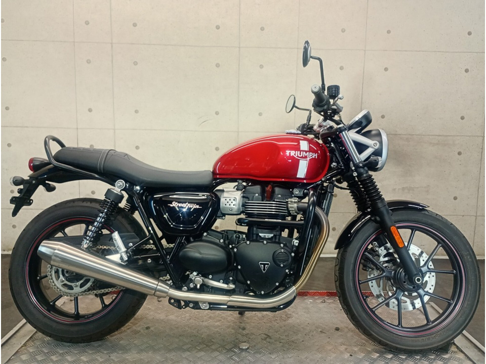 Triumph STREET TWIN 2016