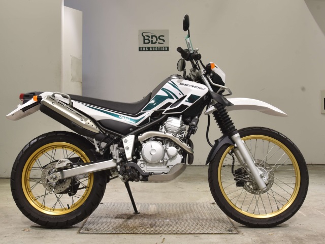 Yamaha SEROW XT250 2012