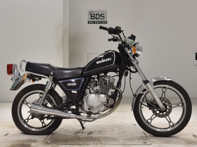Suzuki GN125 2005