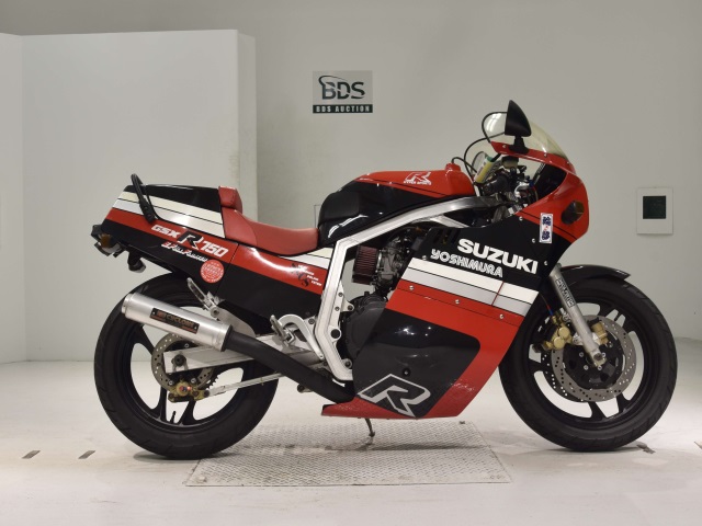 Suzuki GSX-R750 1986