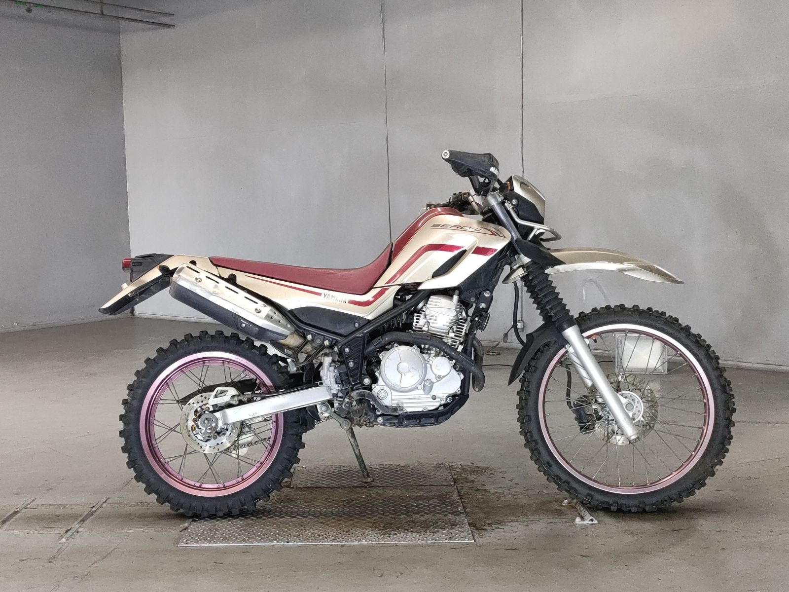 Yamaha SEROW XT250 2005