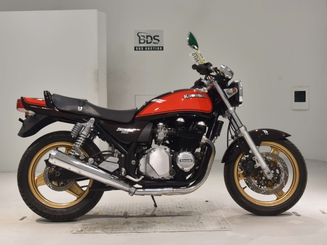 Kawasaki ZEPHYR750 2024