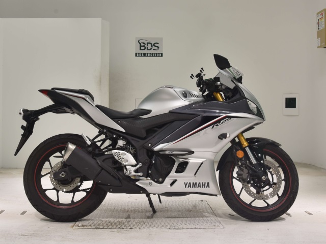 Yamaha YZF-R25A 2020
