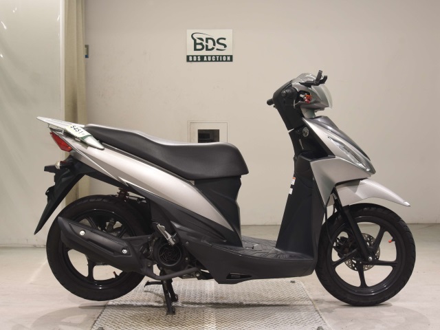 Suzuki ADDRESS V110