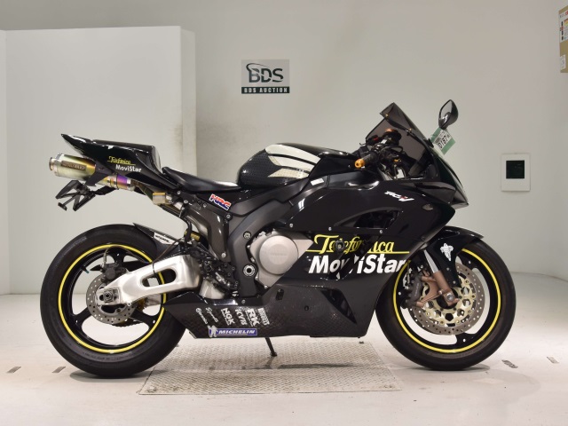 Honda CBR1000RR 2004