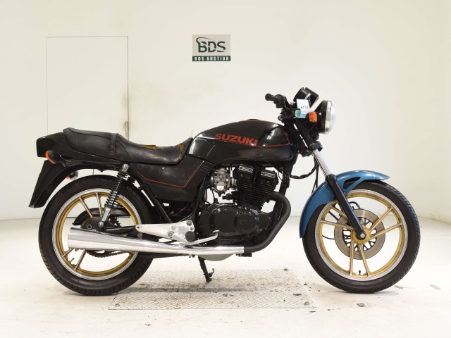 Suzuki GSX250E