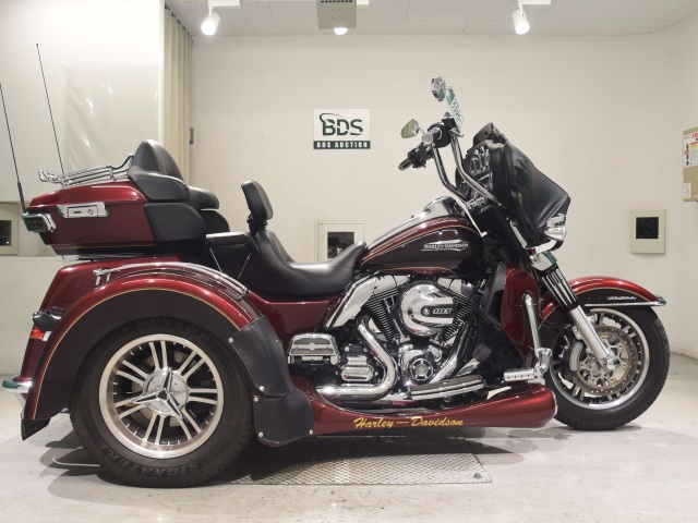 HD ELECTRA GLIDE FLHTCU1690 TRIKE 2015