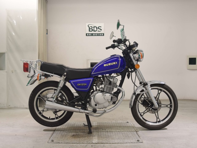 Suzuki GN125 2018