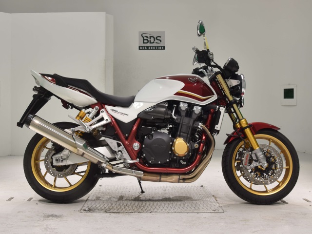 Honda CB1300SF 2023